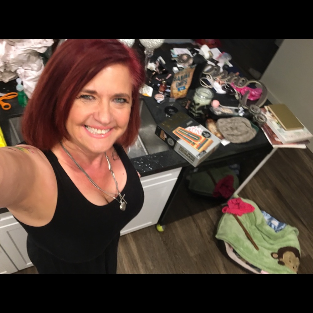 Meet your Posher, Amy